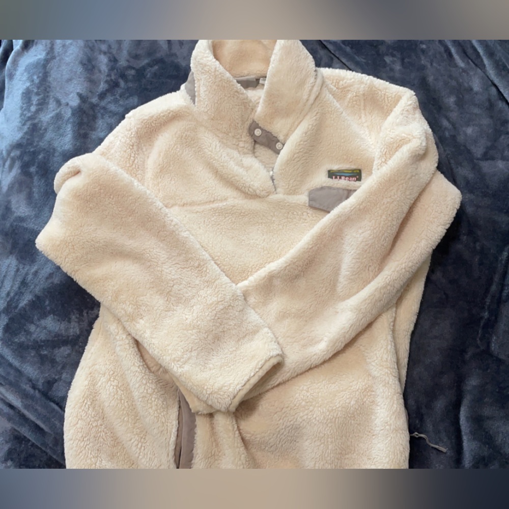 L.L.Bean fleece pull over size medium